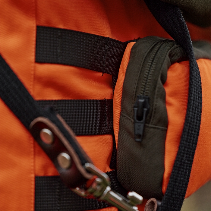 Härkila Wildboar Pro Blaze vest – detalje